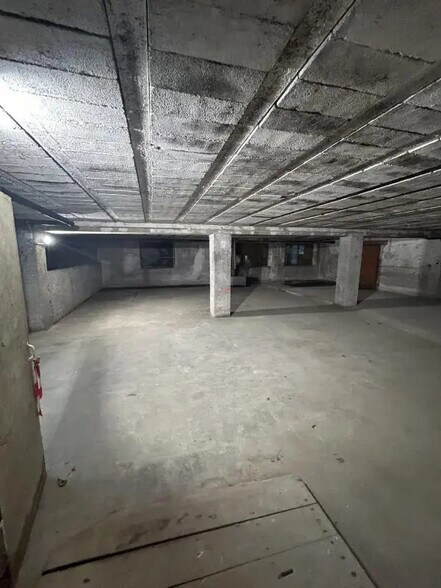 Local commercial dans Longuyon à louer - Photo intérieure – Image 3 sur 4