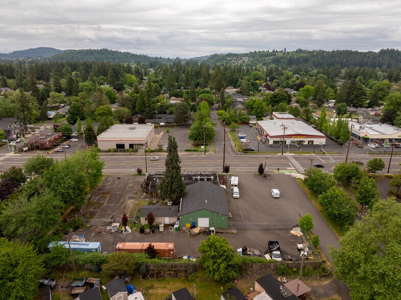 16721 SE Division St, Portland, OR à vendre - Photo de l’immeuble – Image 3 sur 12