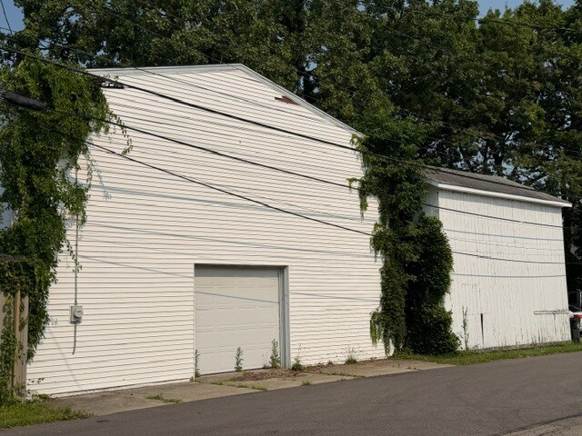 17 Park Ln, Fairborn, OH à vendre - Photo de l’immeuble – Image 2 sur 15
