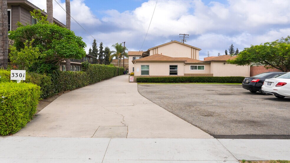 3301 E Artesia Blvd, Long Beach, CA à vendre - Photo de l’immeuble – Image 2 sur 21