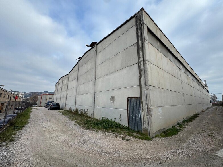 Industriel/Logistique dans Igualada, Barcelona à louer - Photo de l’immeuble – Image 2 sur 30
