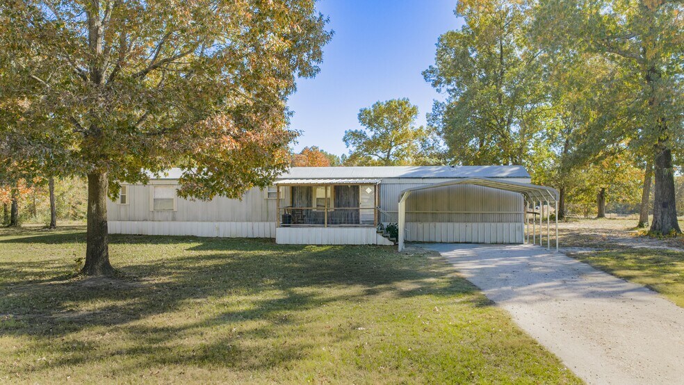 12806 Wood Rd, Diana, TX à vendre - Photo de l’immeuble – Image 3 sur 26