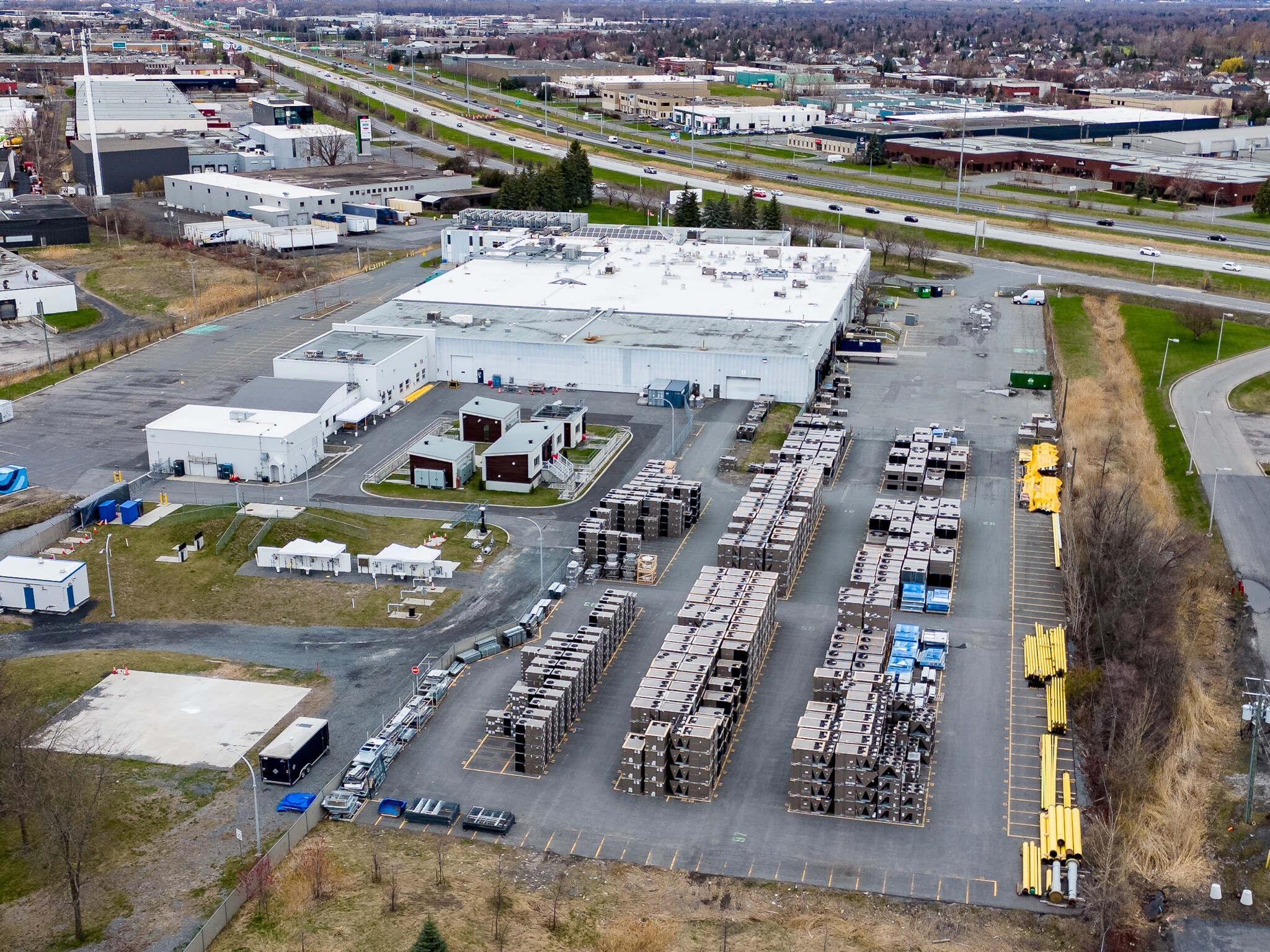 1350 Rue Nobel, Boucherville, QC à louer Photo principale– Image 1 sur 14