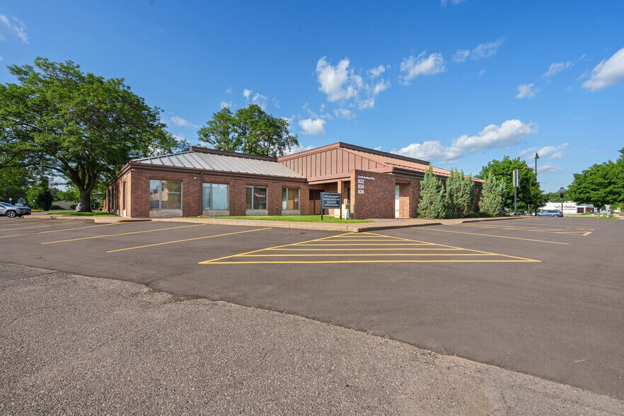 822-826 S Hastings Way, Eau Claire, WI à vendre - Photo de l’immeuble – Image 3 sur 35