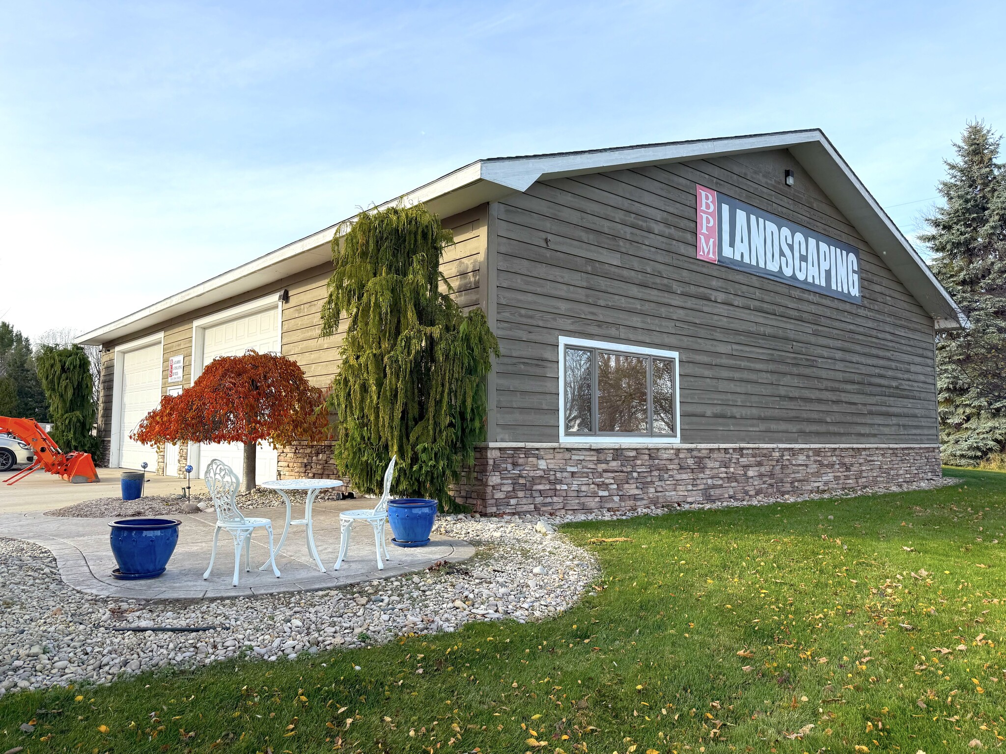 11428 S US-31 Hwy, Williamsburg, MI à vendre Photo de l’immeuble– Image 1 sur 23