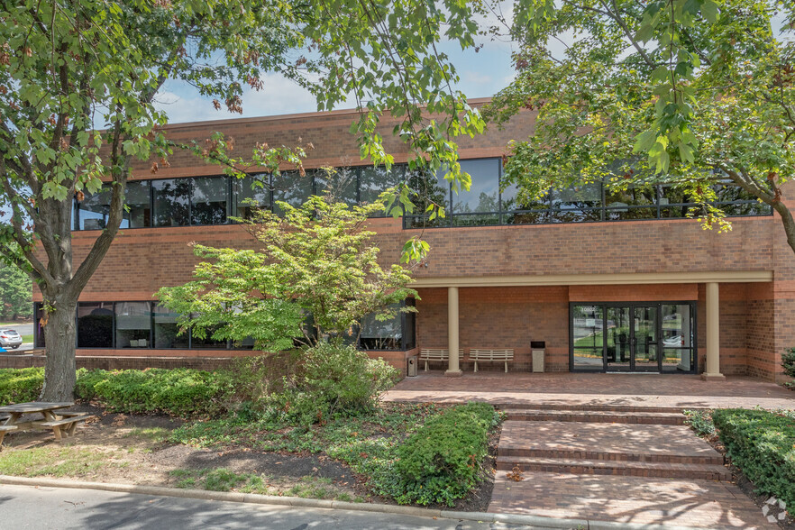 10800-10802 Parkridge Blvd, Reston, VA à louer - Photo de l’immeuble – Image 3 sur 3