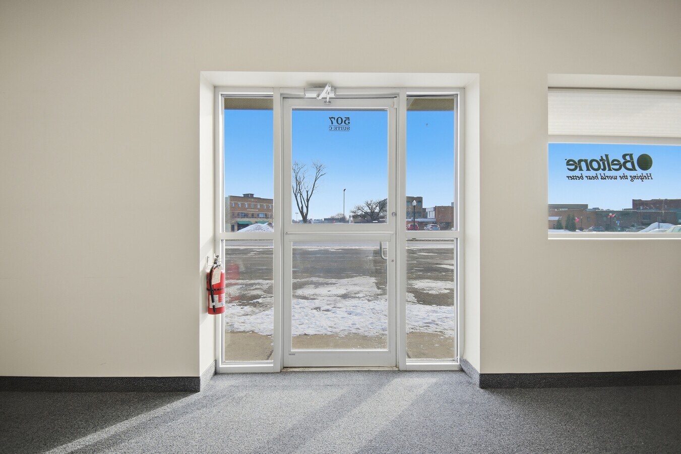 507 1st St NW, Austin, MN 55912 - Lot B&C - - Hall d’entrée - Image 1 of 7