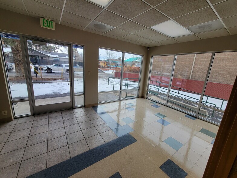 354 NE Dekalb Ave, Bend, OR à louer - Photo de l’immeuble – Image 2 sur 10