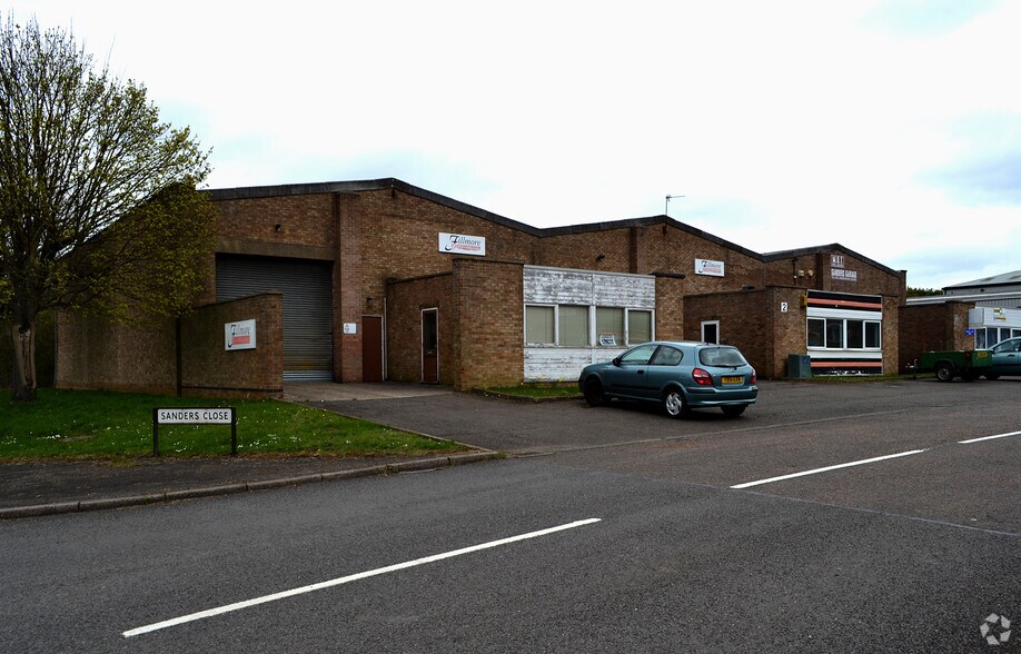Sanders Clos, Wellingborough à louer - Photo de l’immeuble – Image 3 sur 4