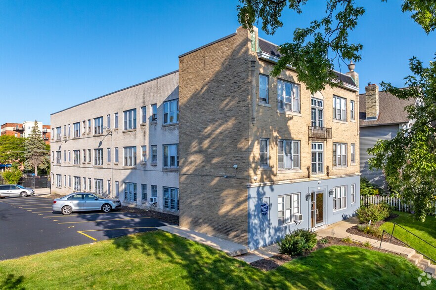 1835 N 2nd St, Milwaukee, WI à vendre - Photo de l’immeuble – Image 1 sur 23