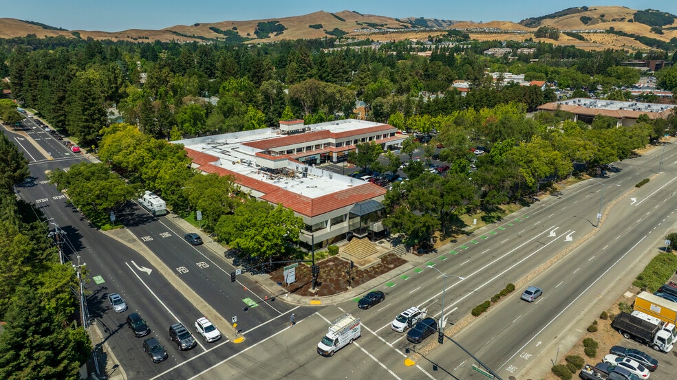 2551 San Ramon Valley Blvd, San Ramon, CA à louer - Aérien – Image 3 sur 4
