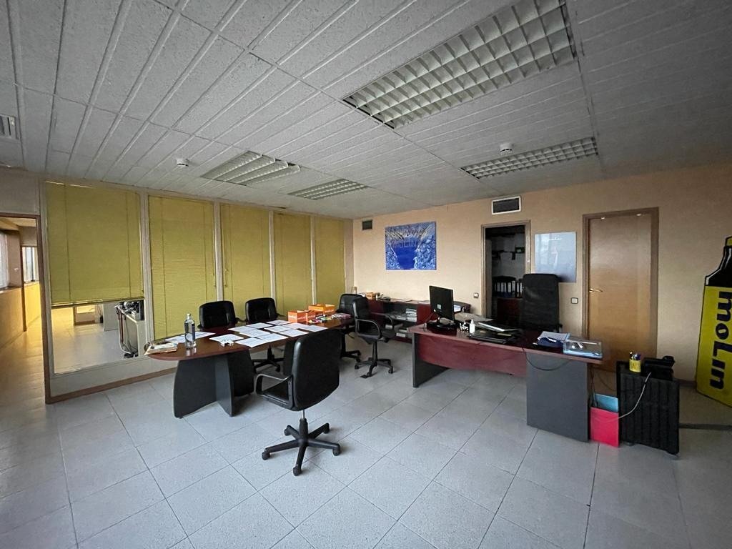 Bureau dans Cornellà de Llobregat, Barcelona à louer Photo intérieure– Image 1 sur 6
