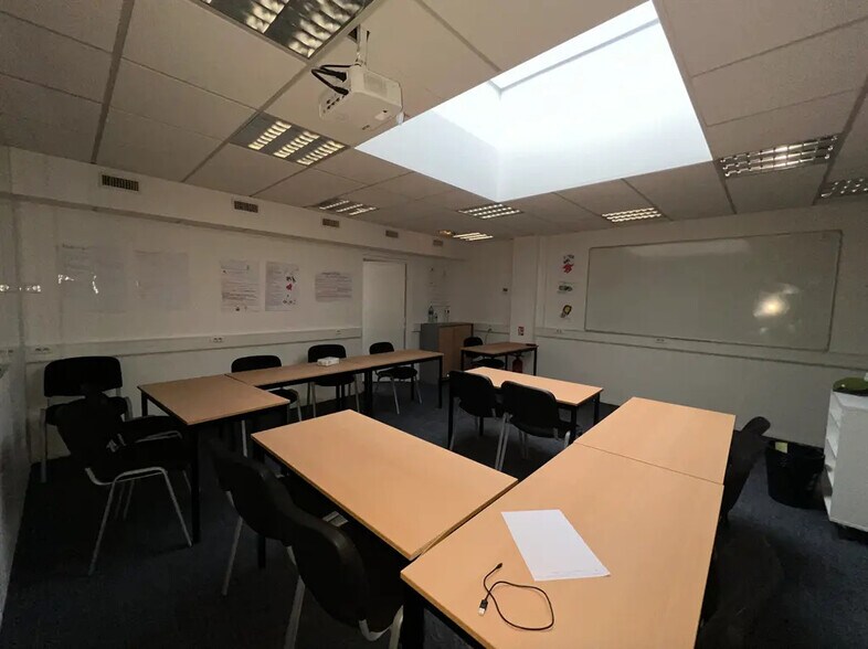 Bureau dans Paris à louer - Photo de l’immeuble – Image 2 sur 5