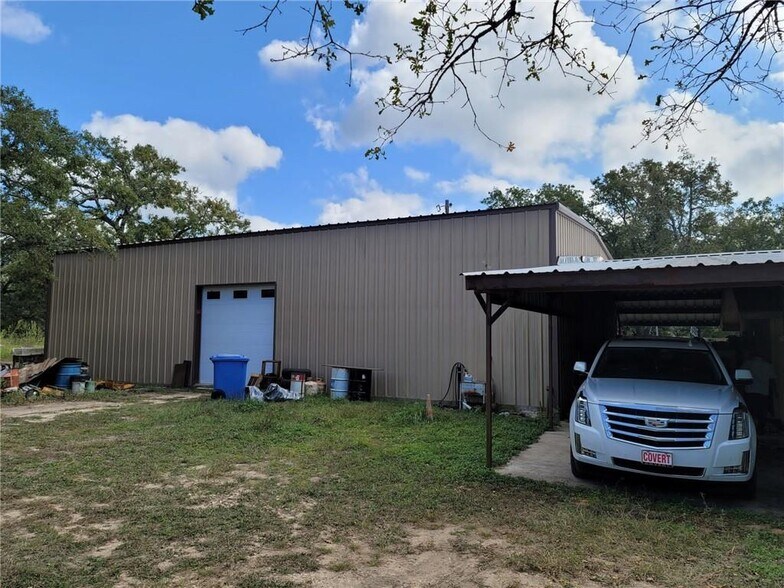 19219 Hog Eye Rd, Manor, TX à vendre - Photo de l’immeuble – Image 3 sur 11