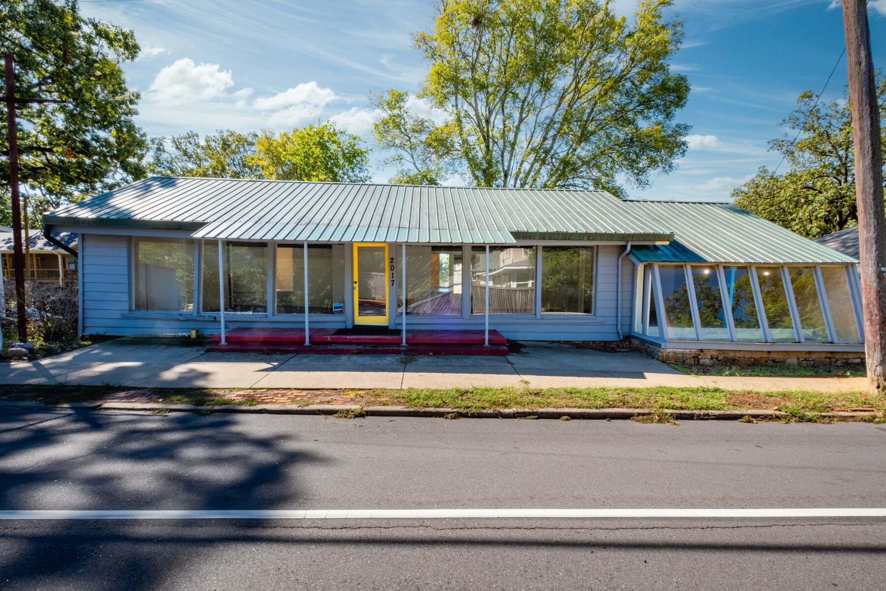 2017 Kavanaugh Blvd & 525 North Pine St portefeuille de 2 biens à vendre sur LoopNet.fr Photo de l’immeuble– Image 1 sur 55