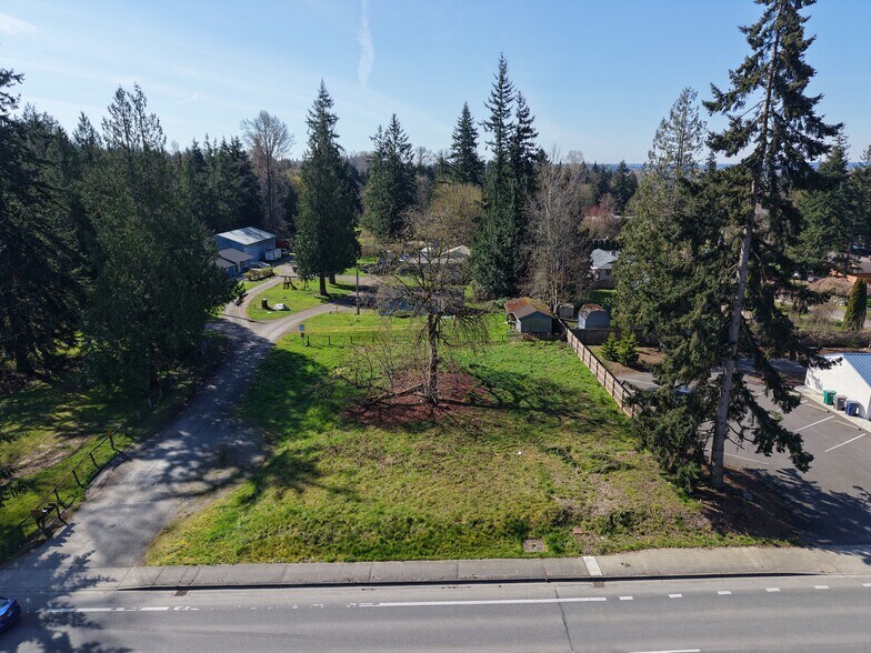 8906 20th St SE, Lake Stevens, WA à vendre - Photo de l’immeuble – Image 2 sur 3