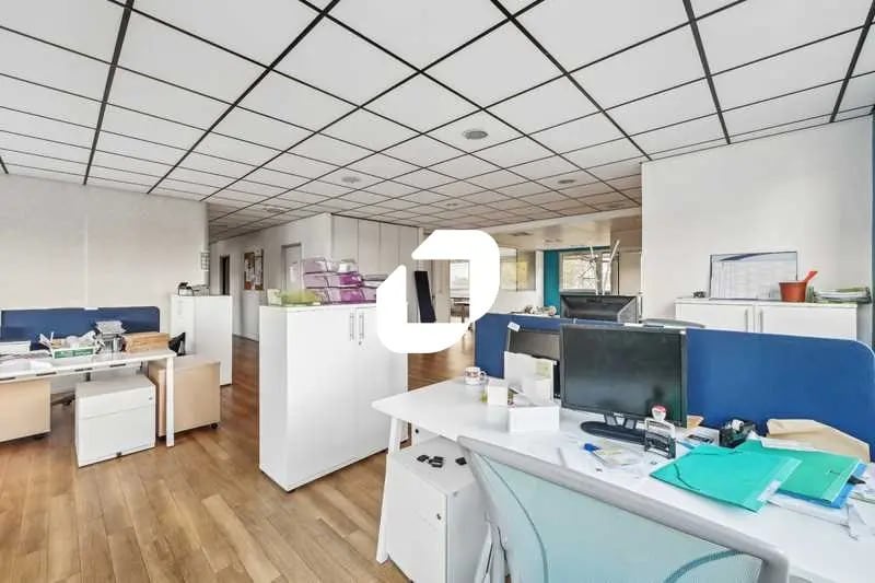 18 Avenue Carnot, Cachan à louer - Photo de l’immeuble – Image 2 sur 15