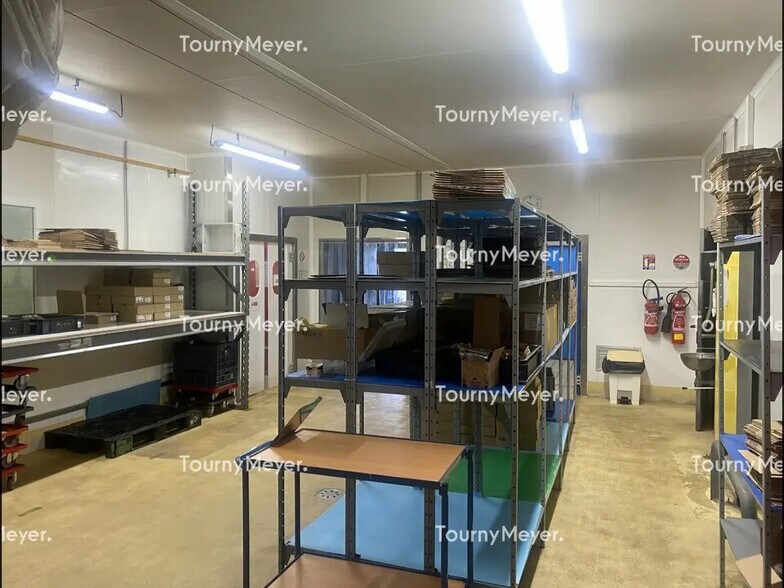 Local d’activités dans Saint-Jacques-de-la-Lande à louer - Photo intérieure – Image 2 sur 6