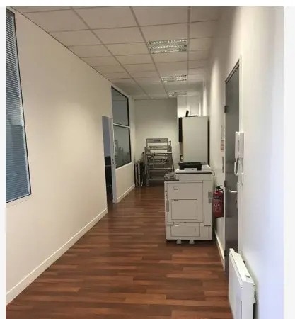 Bureau dans Saint-Ouen-sur-Seine à louer - Photo de l’immeuble – Image 3 sur 7