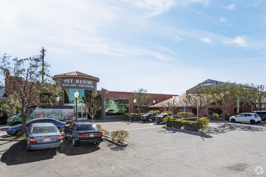 23945-23947 Newhall Ave, Santa Clarita, CA à vendre - Photo de l’immeuble – Image 2 sur 16
