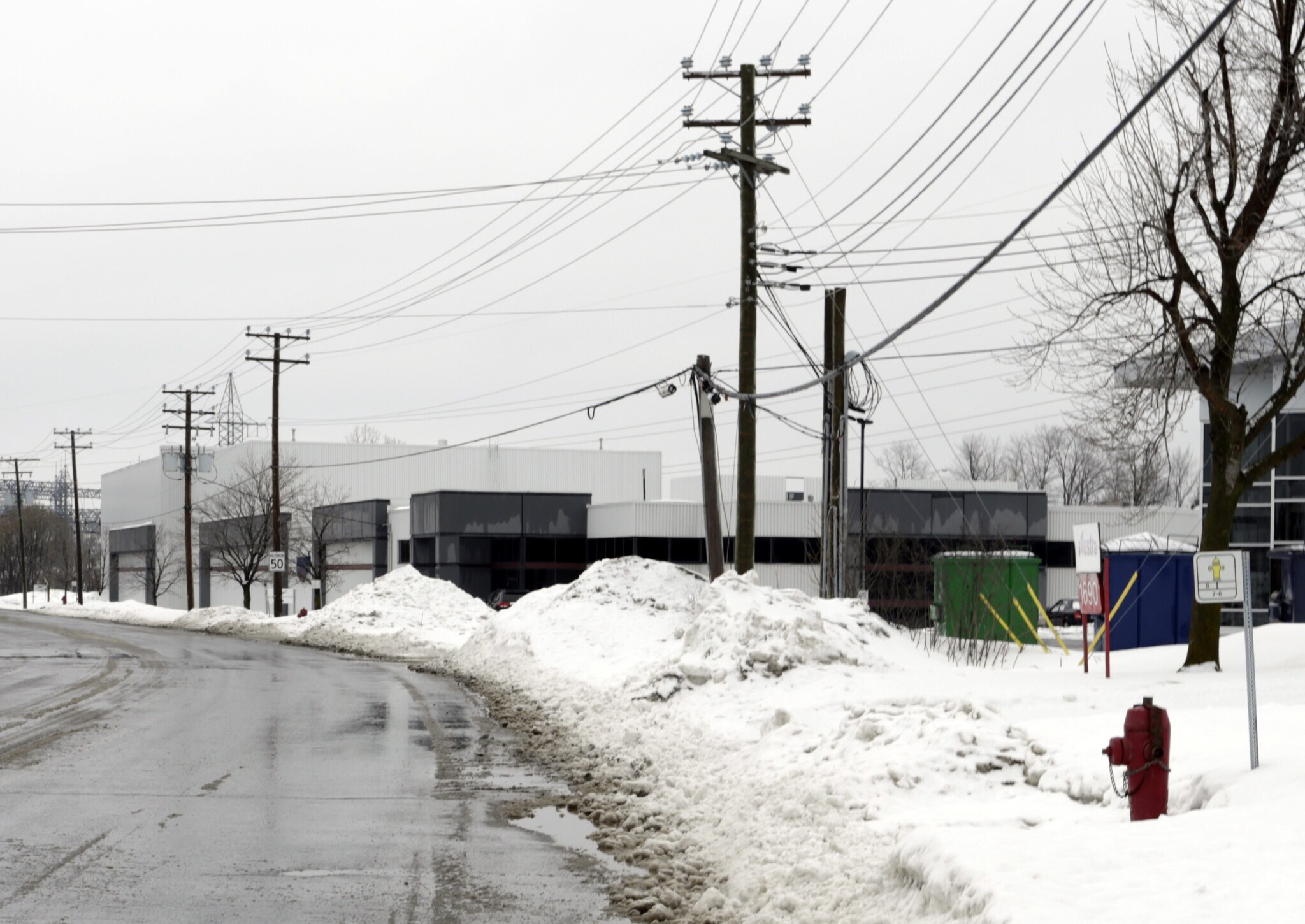 1650 Boul Lionel-Bertrand, Boisbriand, QC à louer Photo principale– Image 1 sur 6