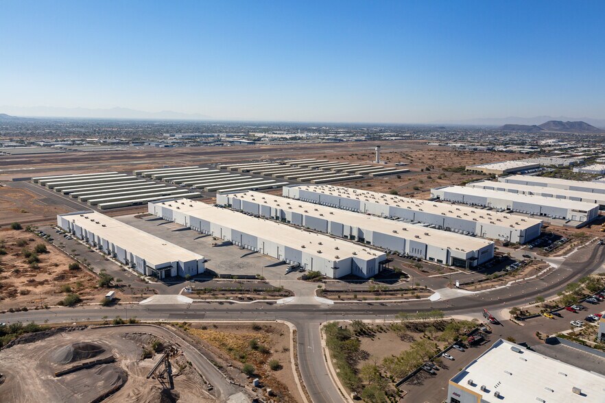 275 W Pinnacle Peak Rd, Phoenix, AZ à louer - Photo de l’immeuble – Image 3 sur 9