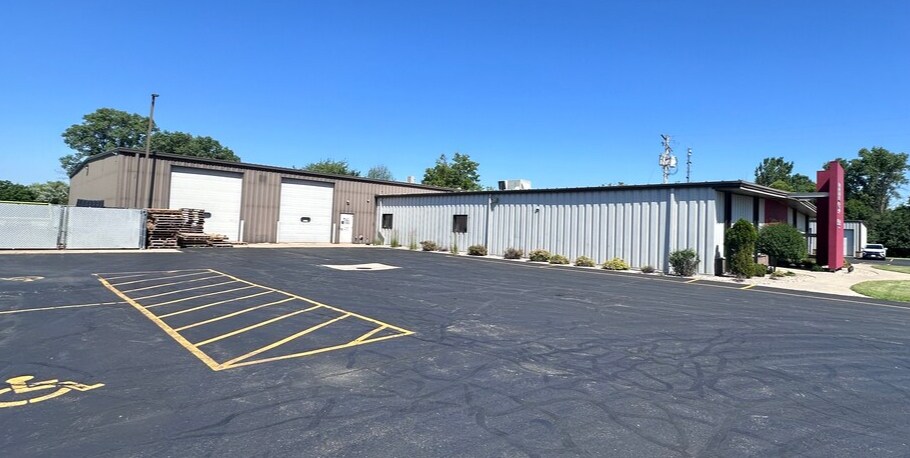 909 S Perkins St, Appleton, WI à vendre - Photo de l’immeuble – Image 2 sur 14