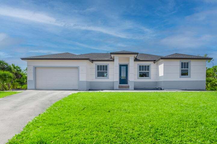 15101 Brainbridge Cir, Port Charlotte, FL à vendre - Photo de l’immeuble – Image 3 sur 20