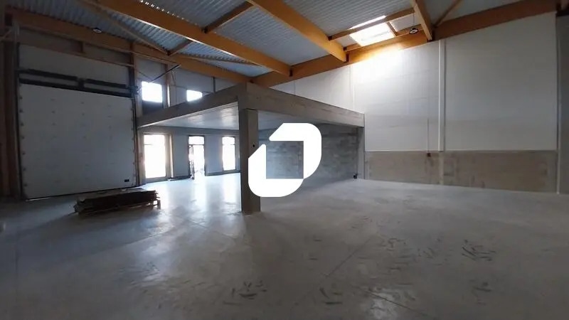 Bureau dans Gallargues-le-Montueux à vendre - Photo de l’immeuble – Image 3 sur 8