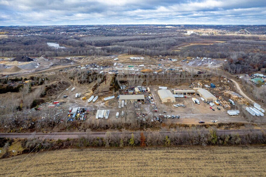 2510 Strunks Rd, Shakopee, MN à louer - Photo principale – Image 1 sur 3