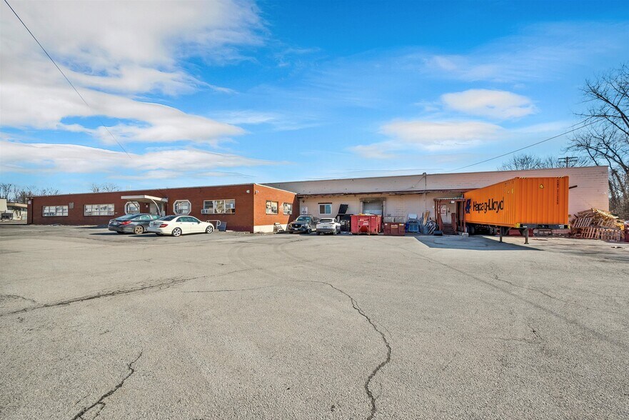 110 Industrial Rd, New Windsor, NY à vendre - Photo de l’immeuble – Image 3 sur 13