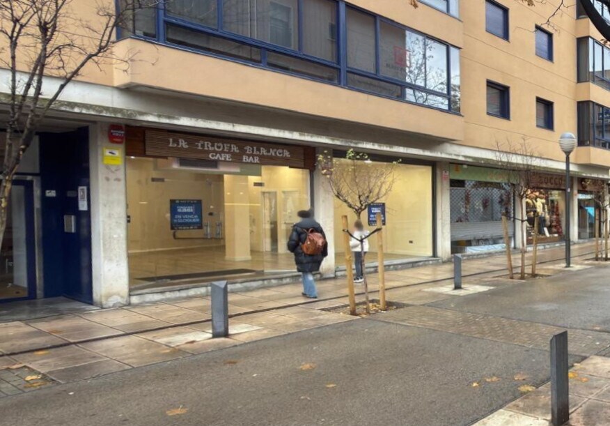 Local commercial dans Igualada, Barcelona à louer Photo intérieure– Image 1 sur 11