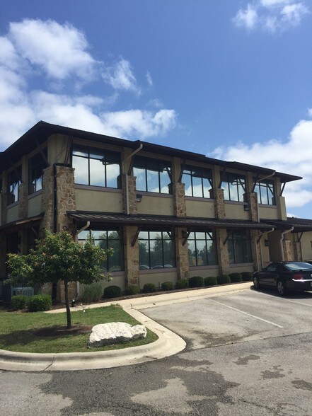 721 W Hwy 290, Dripping Springs, TX à louer - Photo de l’immeuble – Image 3 sur 3