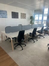 19 Place Françoise Dorin, Paris à louer Photo intérieure– Image 2 sur 3