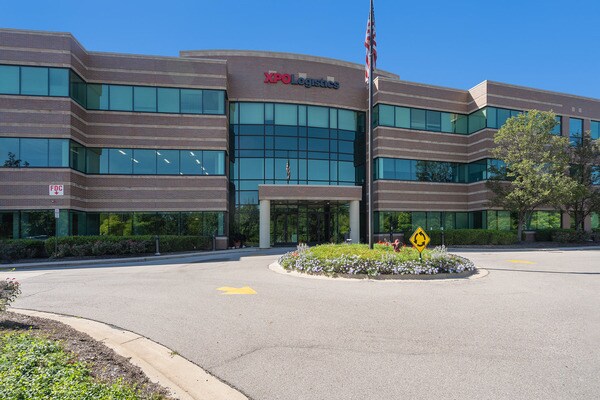 2211 Old Earhart Rd, Ann Arbor, MI à louer Photo principale– Image 1 sur 16