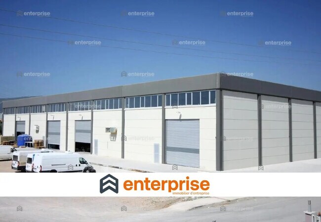 Plus de détails pour Local d'activités à louer