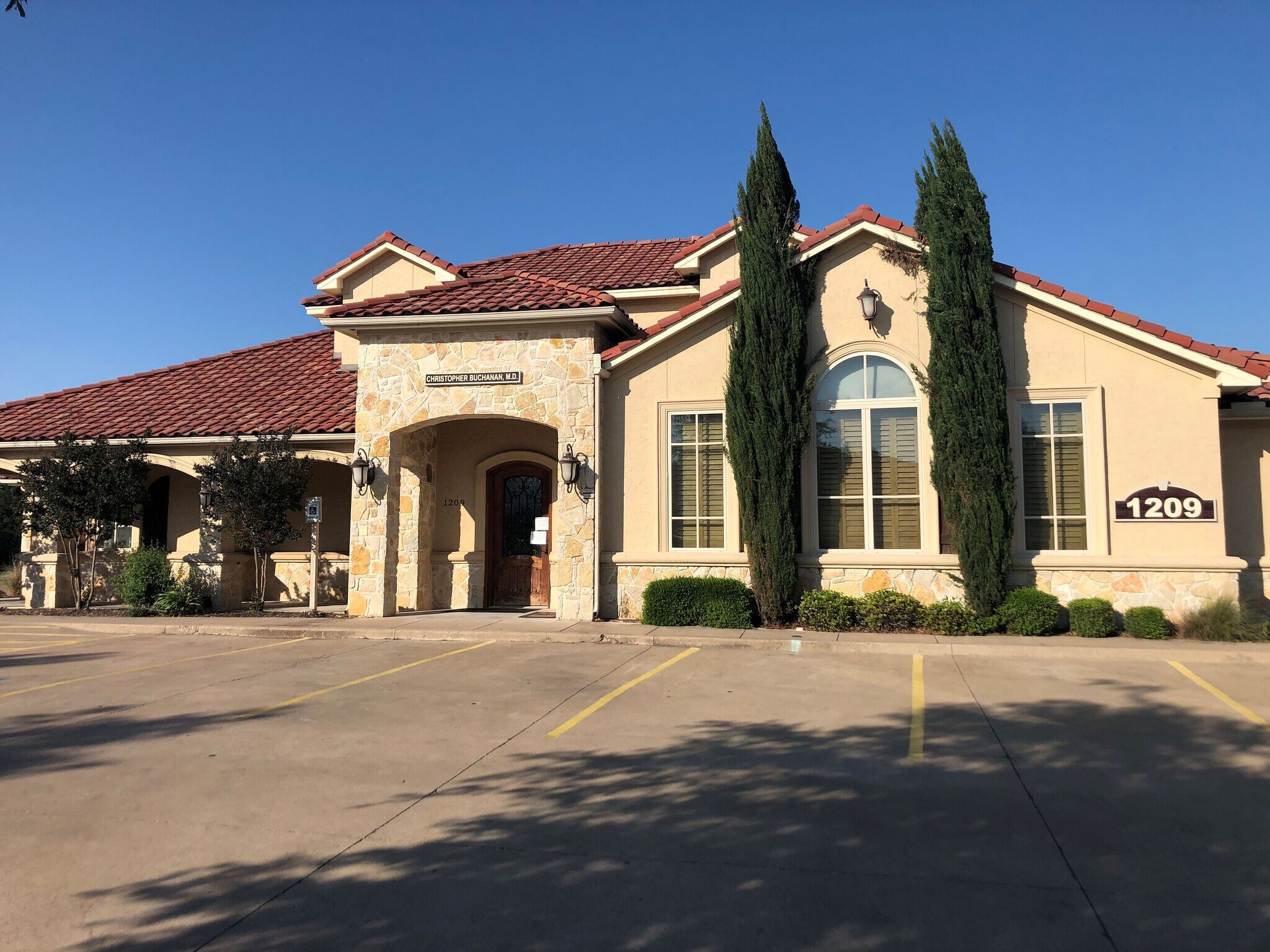 1209 Medical Plaza Ct, Granbury, TX à louer Photo principale– Image 1 sur 7