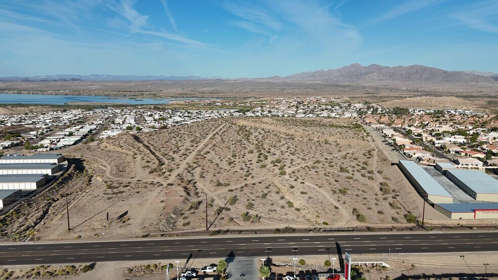 3815 Hwy 95 hwy, Lake Havasu City, AZ à vendre - Vidéo sur l’annonce professionnelle – Image 3 sur 13