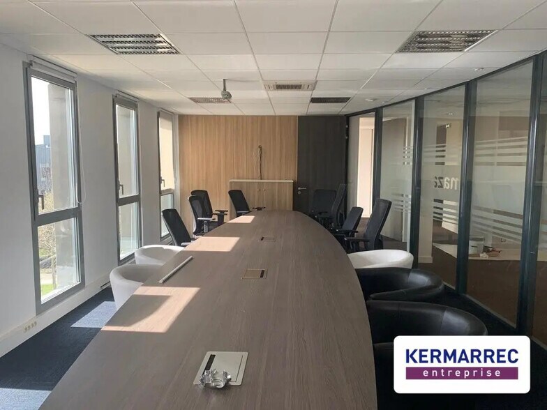 Bureau dans Saint-Herblain à vendre - Photo de l’immeuble – Image 3 sur 11