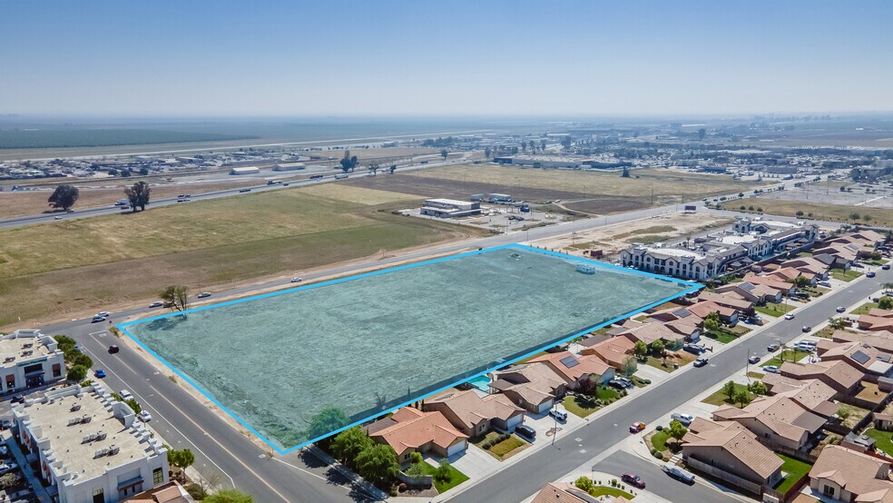 555 Dover Pkwy, Delano, CA à vendre - Photo de l’immeuble – Image 2 sur 14