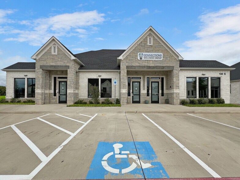 130 S Preston Rd, Prosper, TX à louer - Photo de l’immeuble – Image 1 sur 9