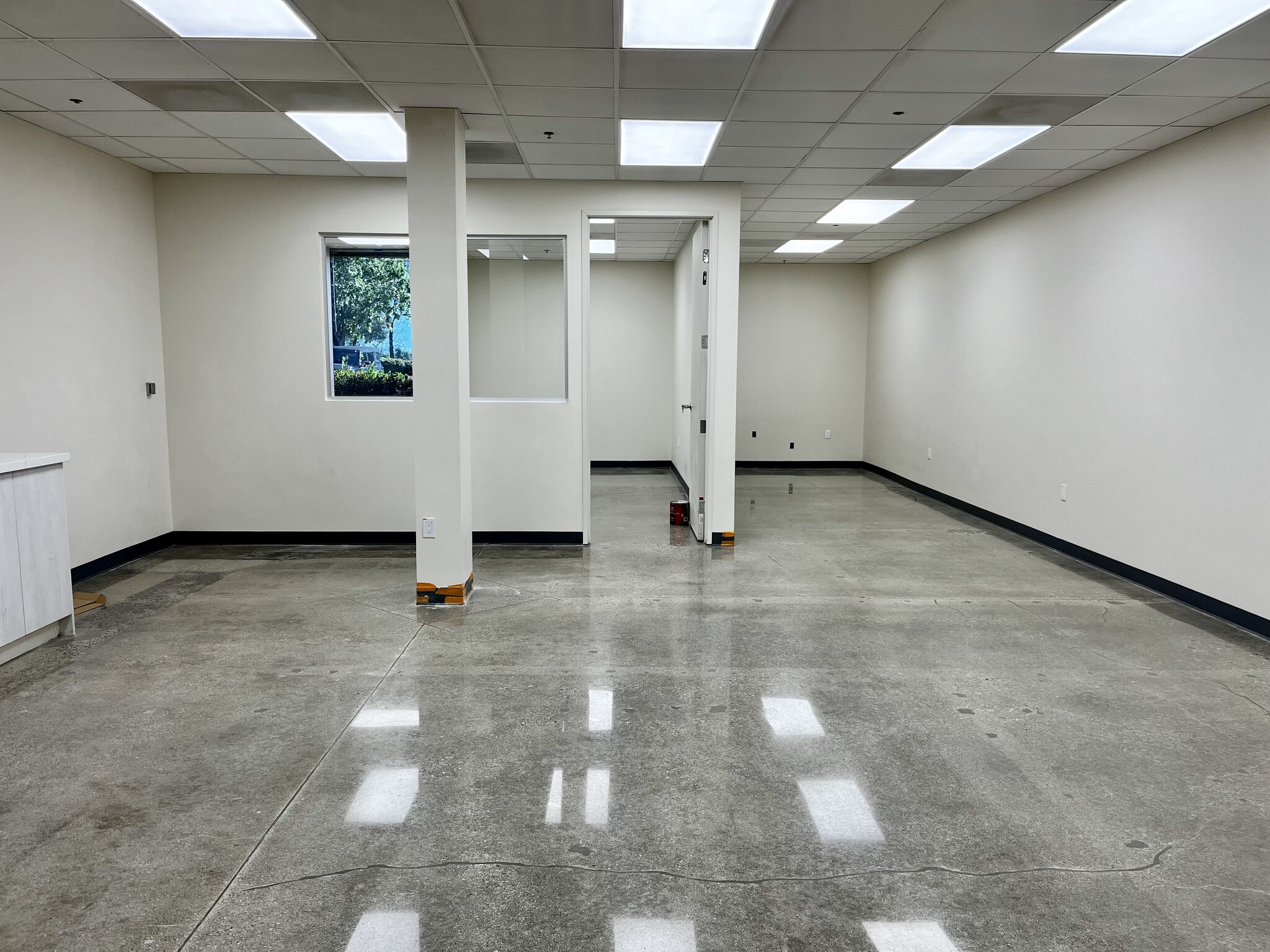 3191 W Temple Ave, Pomona, CA à louer Photo de l’immeuble– Image 1 sur 5
