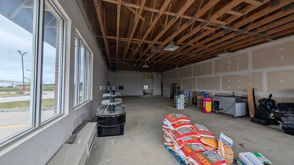 4250 South SR 267, Lebanon, IN à louer - Photo intérieure – Image 3 sur 9