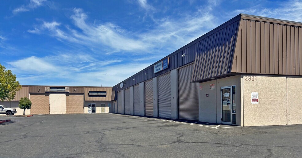 2301 Vehicle Dr, Rancho Cordova, CA à vendre - Photo de l’immeuble – Image 2 sur 3