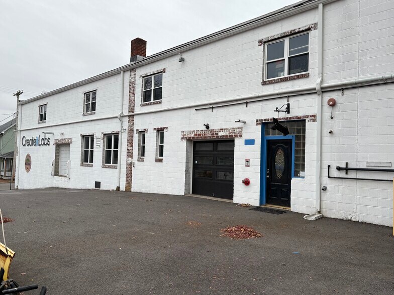 37 E Washington Ave, Washington, NJ à louer - Photo de l’immeuble – Image 3 sur 7