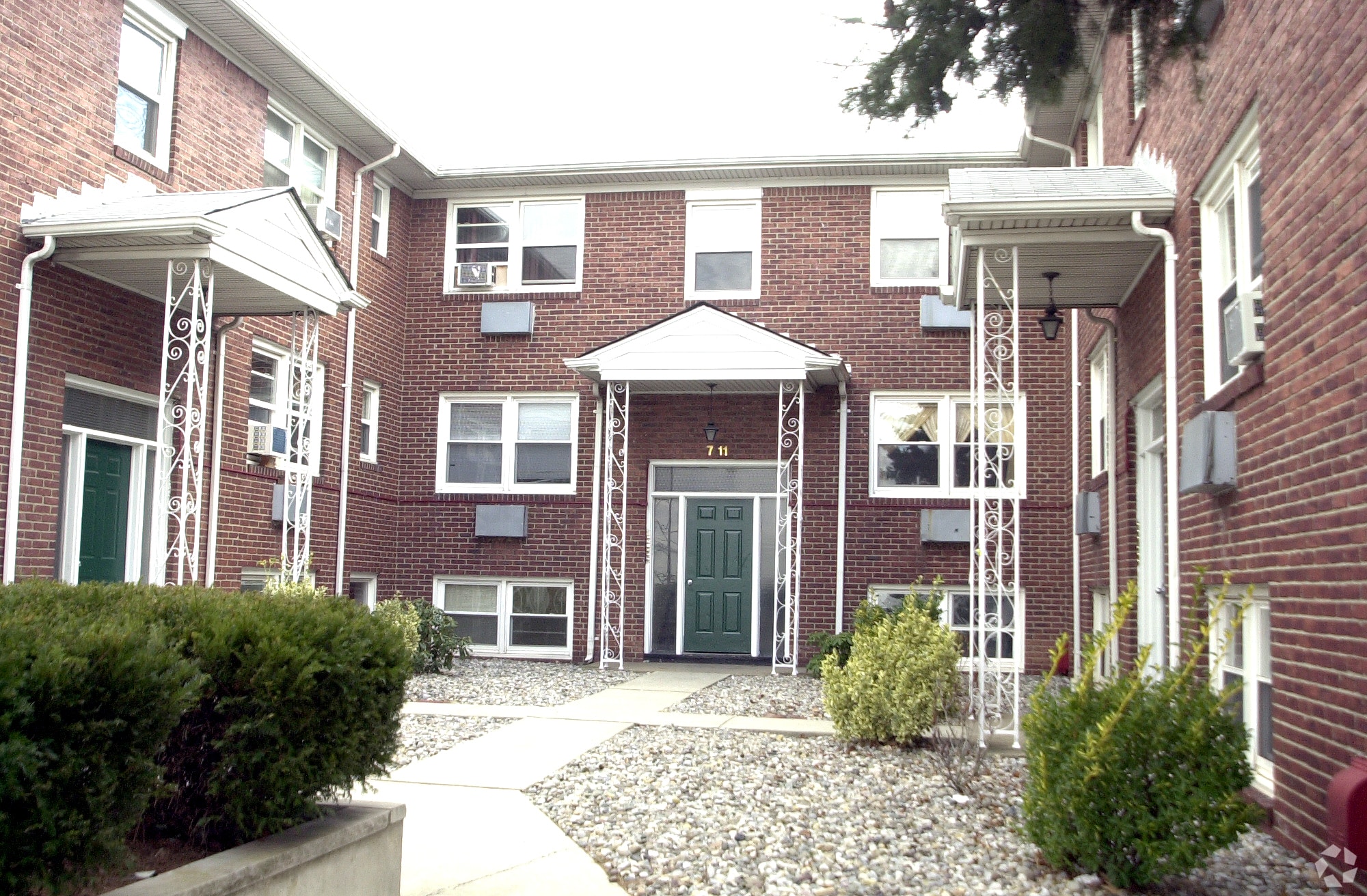 Middlesex County Portfolio portefeuille de 2 biens à vendre sur LoopNet.fr Photo principale– Image 1 sur 6