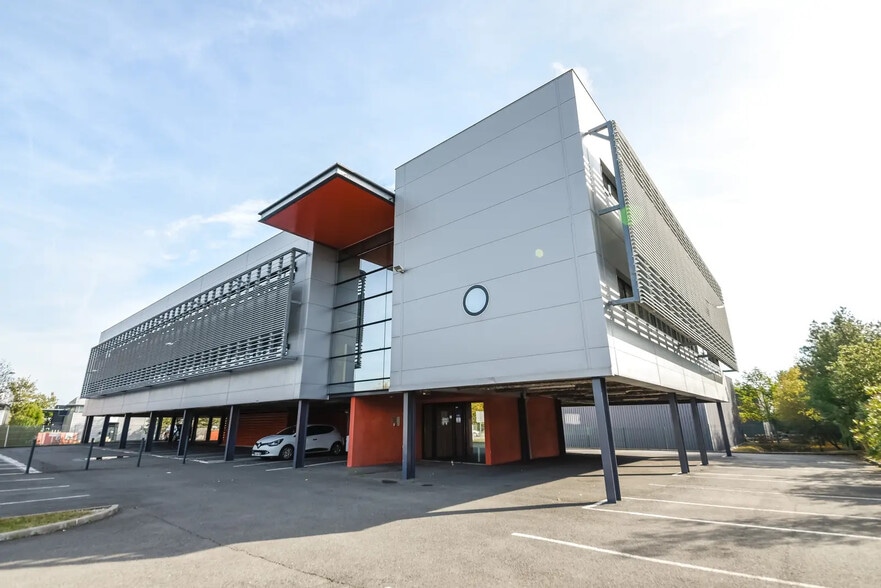 6 Avenue Neil Armstrong, Mérignac à louer - Photo de l’immeuble – Image 1 sur 6