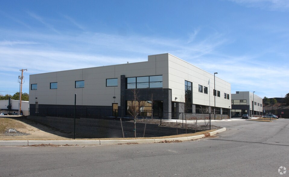 Wall Township, 5044 Industrial Rd Sale portefeuille de 2 biens à vendre sur LoopNet.fr - Photo de l’immeuble – Image 1 sur 9