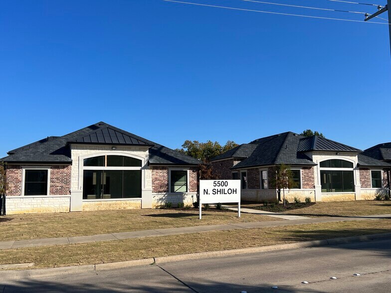 5580 N Shiloh Rd, Garland, TX à louer - Photo de l’immeuble – Image 2 sur 3