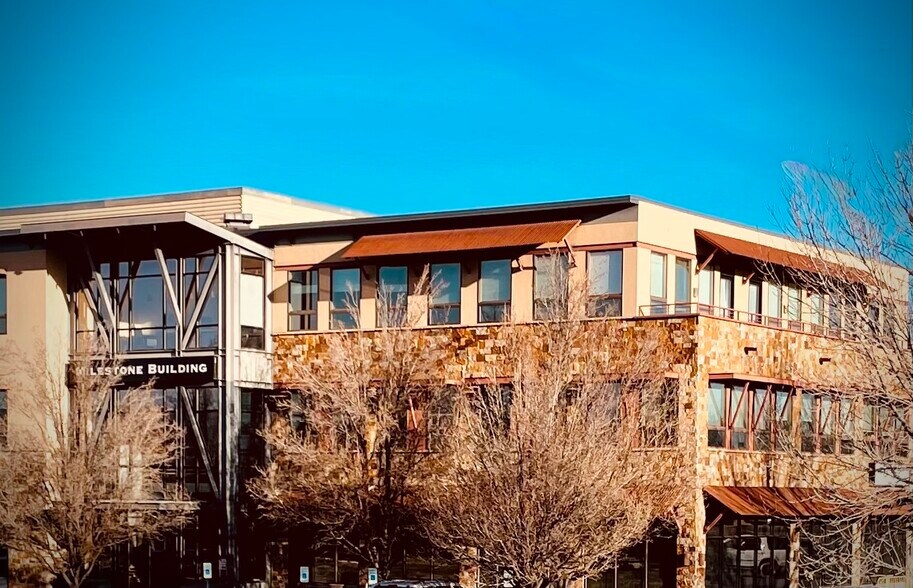 1404 Hawk Pky, Montrose, CO à louer - Photo principale – Image 1 sur 70